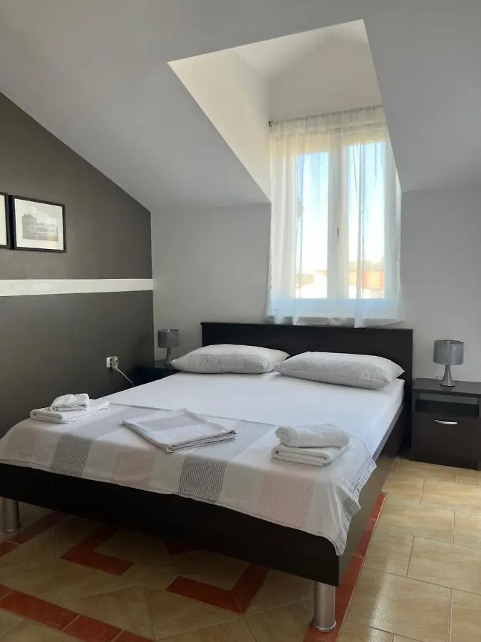 Apartmani M&L Medolino Appartamento
